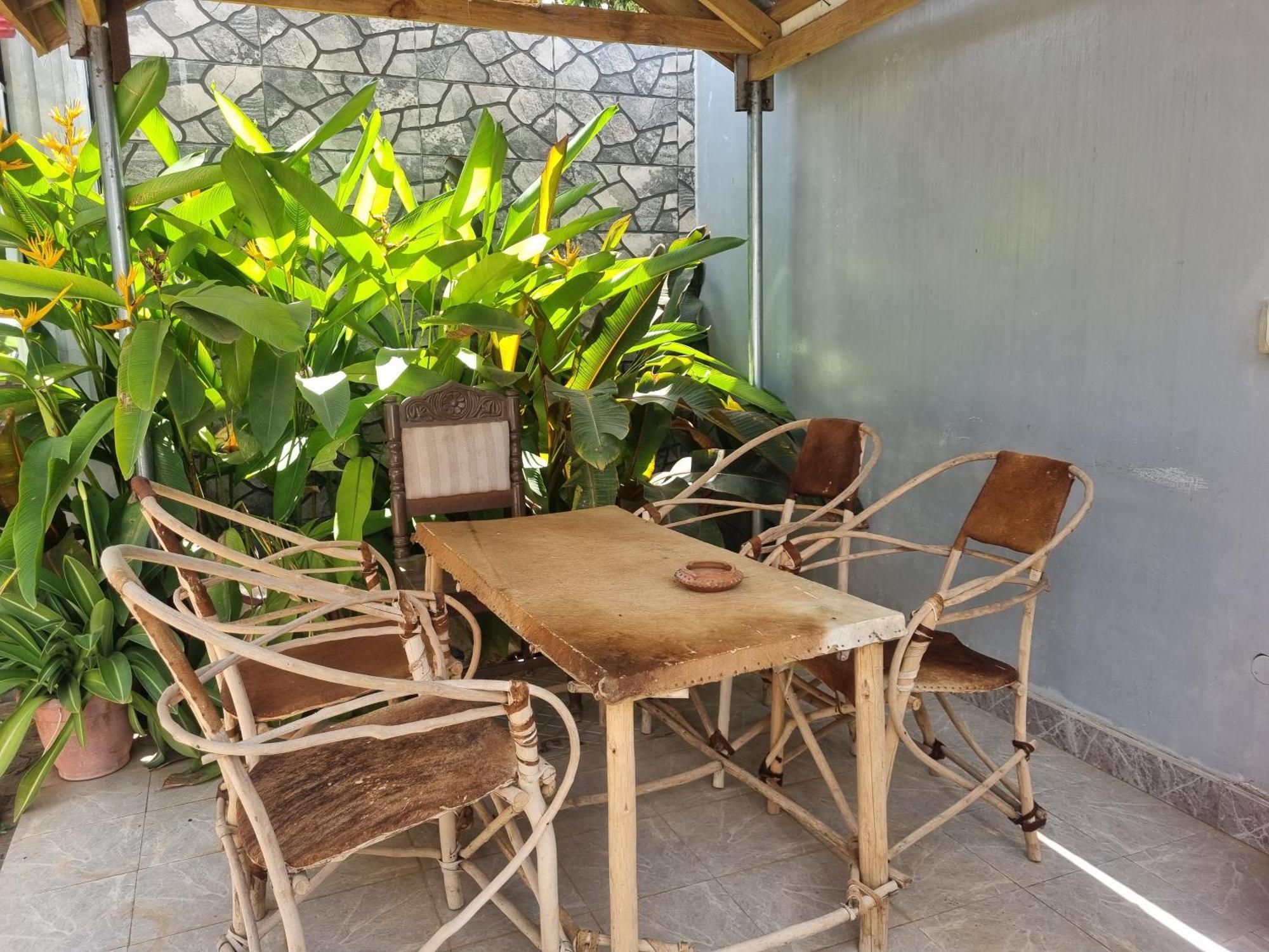 Kikuba House Airport Bed & Breakfast